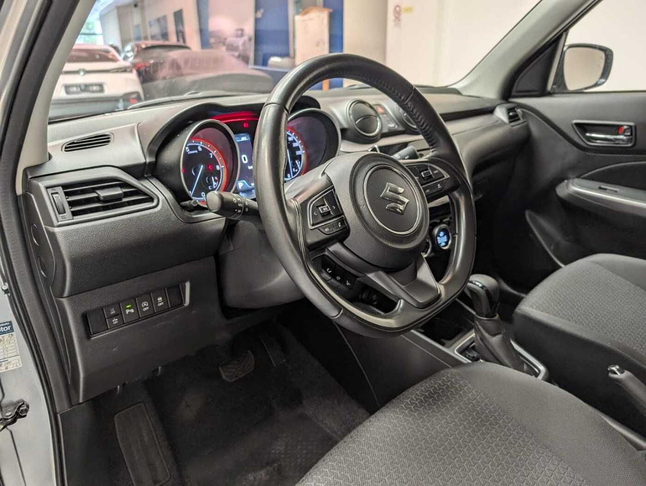 Suzuki Suzuki Swift usata, con 4 altoparlanti