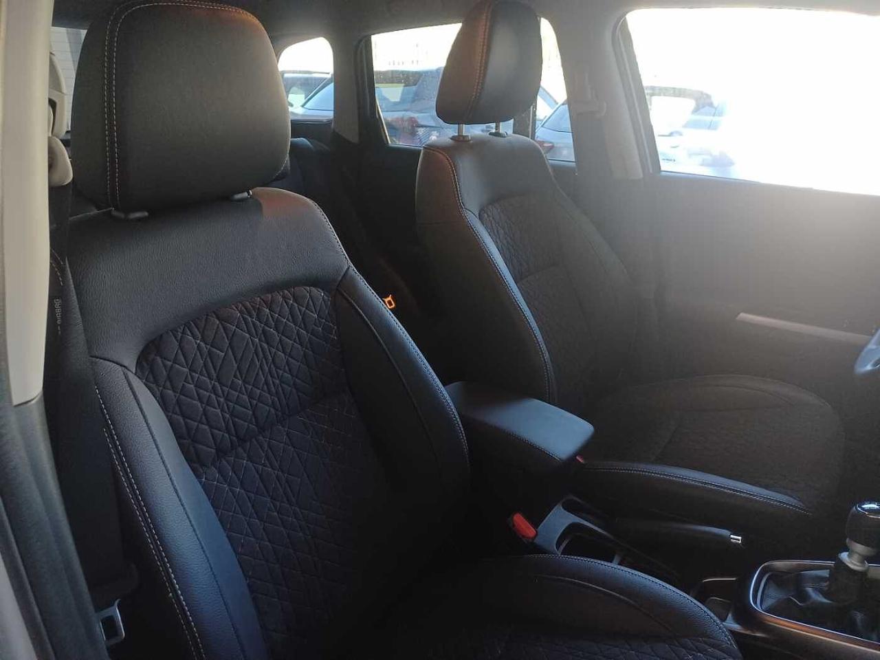 Suzuki Suzuki Vitara usata, con 4 altoparlanti