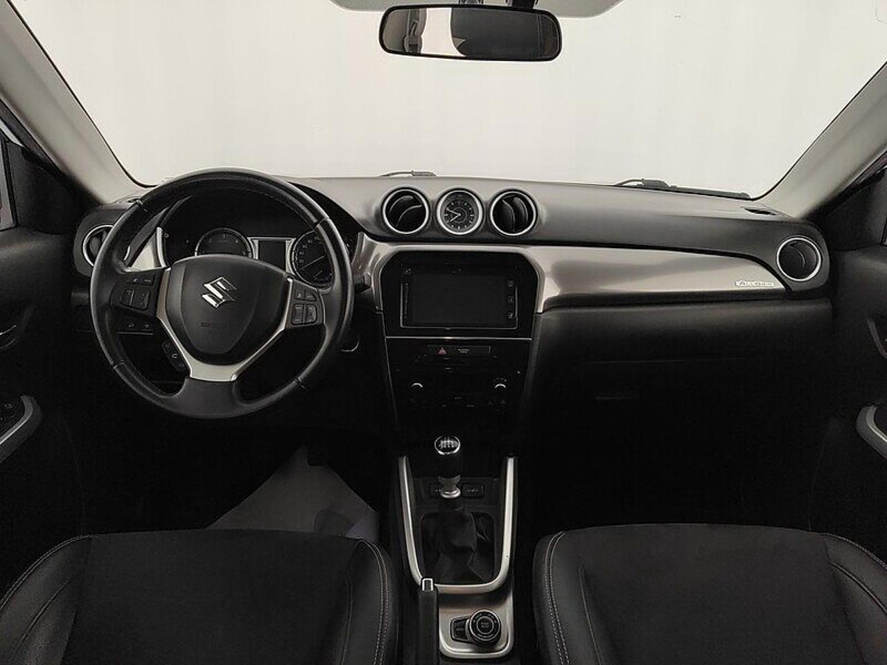 Suzuki Suzuki Vitara usata, con interno black