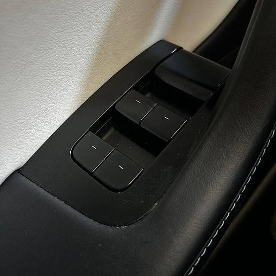 Tesla Tesla Model 3 usata 21