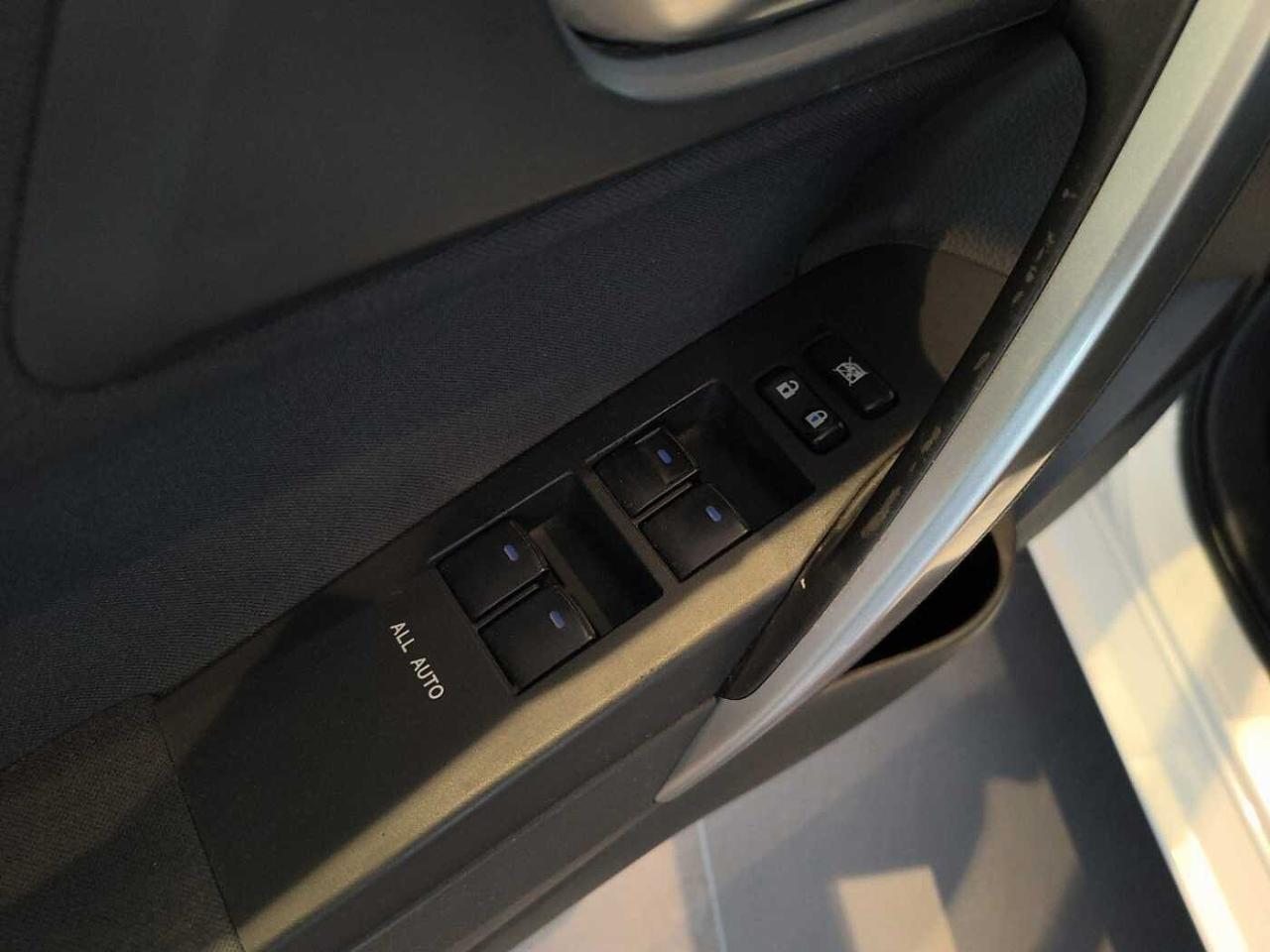 Toyota Toyota Auris usata 8