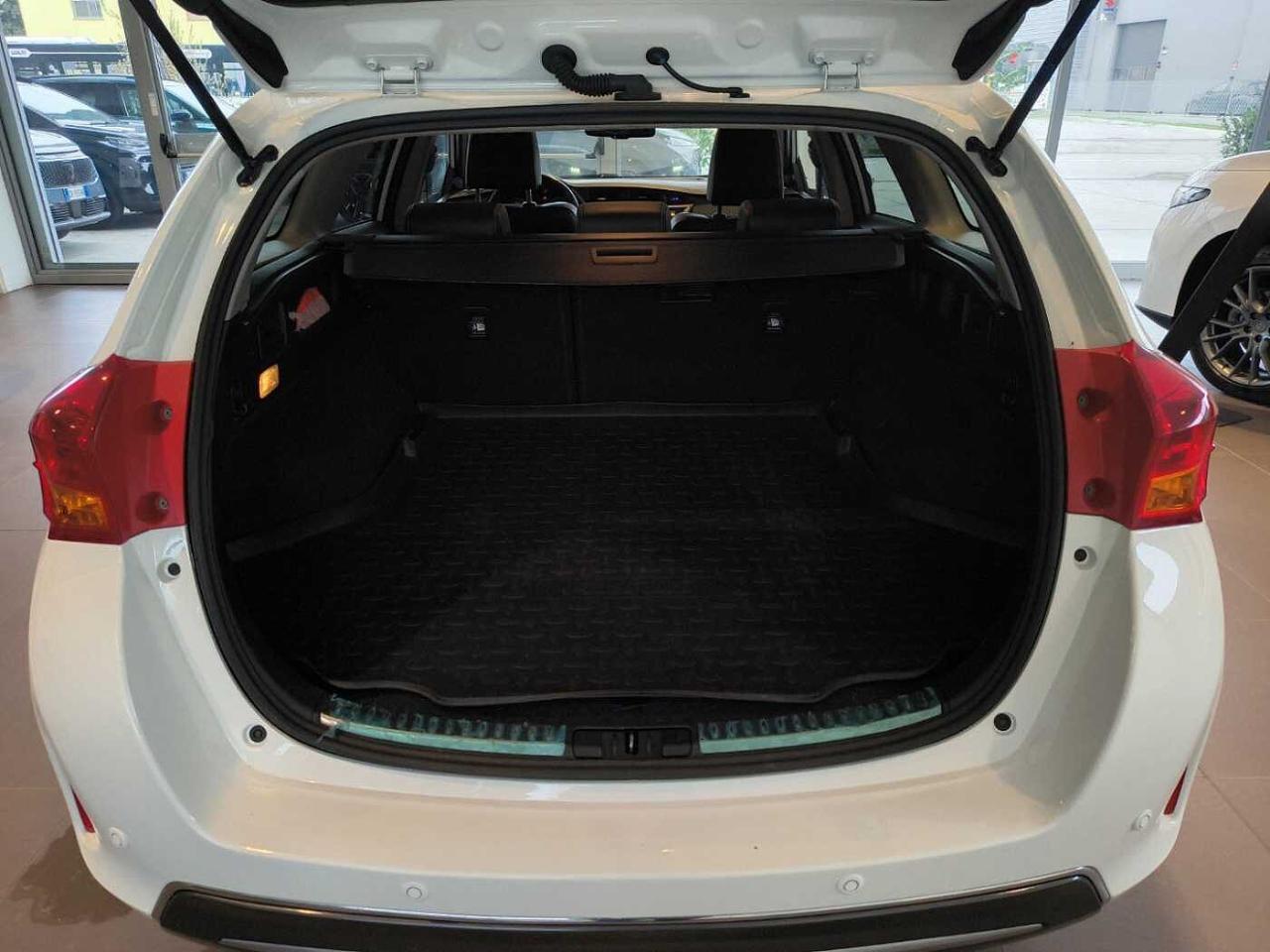 Toyota Toyota Auris usata 16