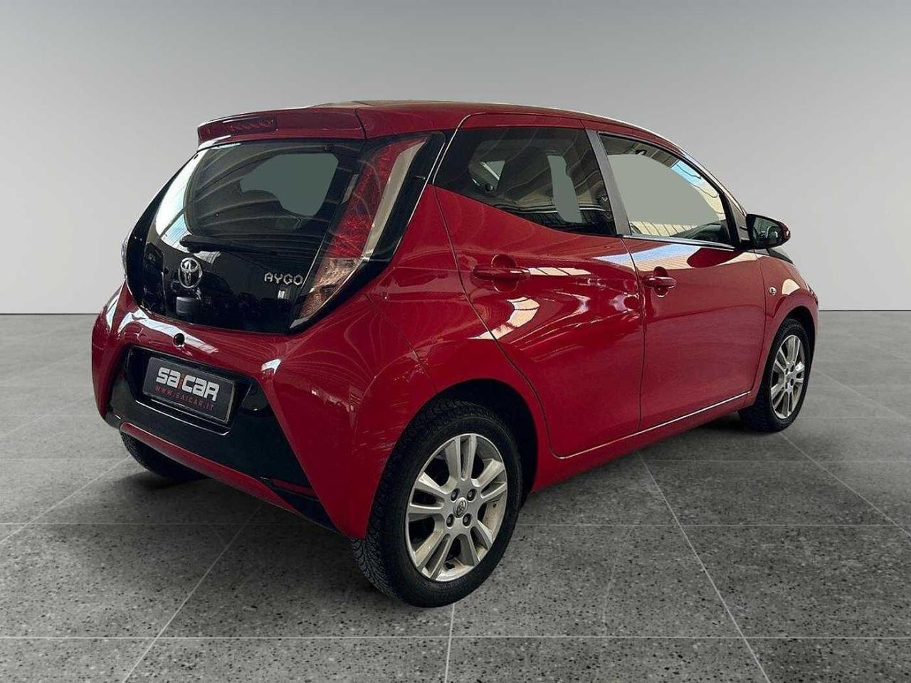 Toyota Toyota Aygo usata 14