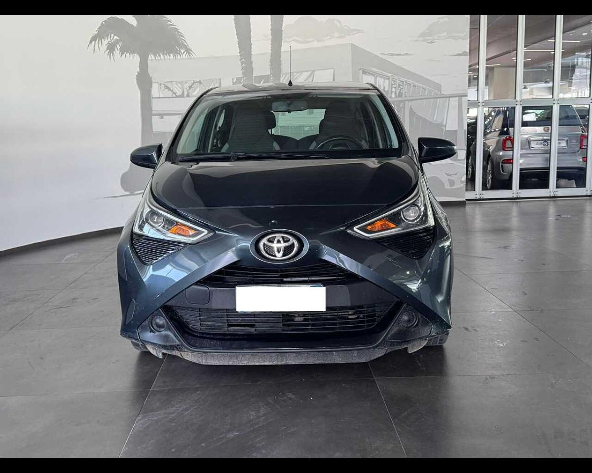Toyota Toyota Aygo usata, con fari adattivi
