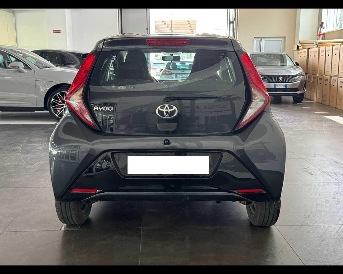 Toyota Toyota Aygo usata, con sedile posteriore sdoppiabile