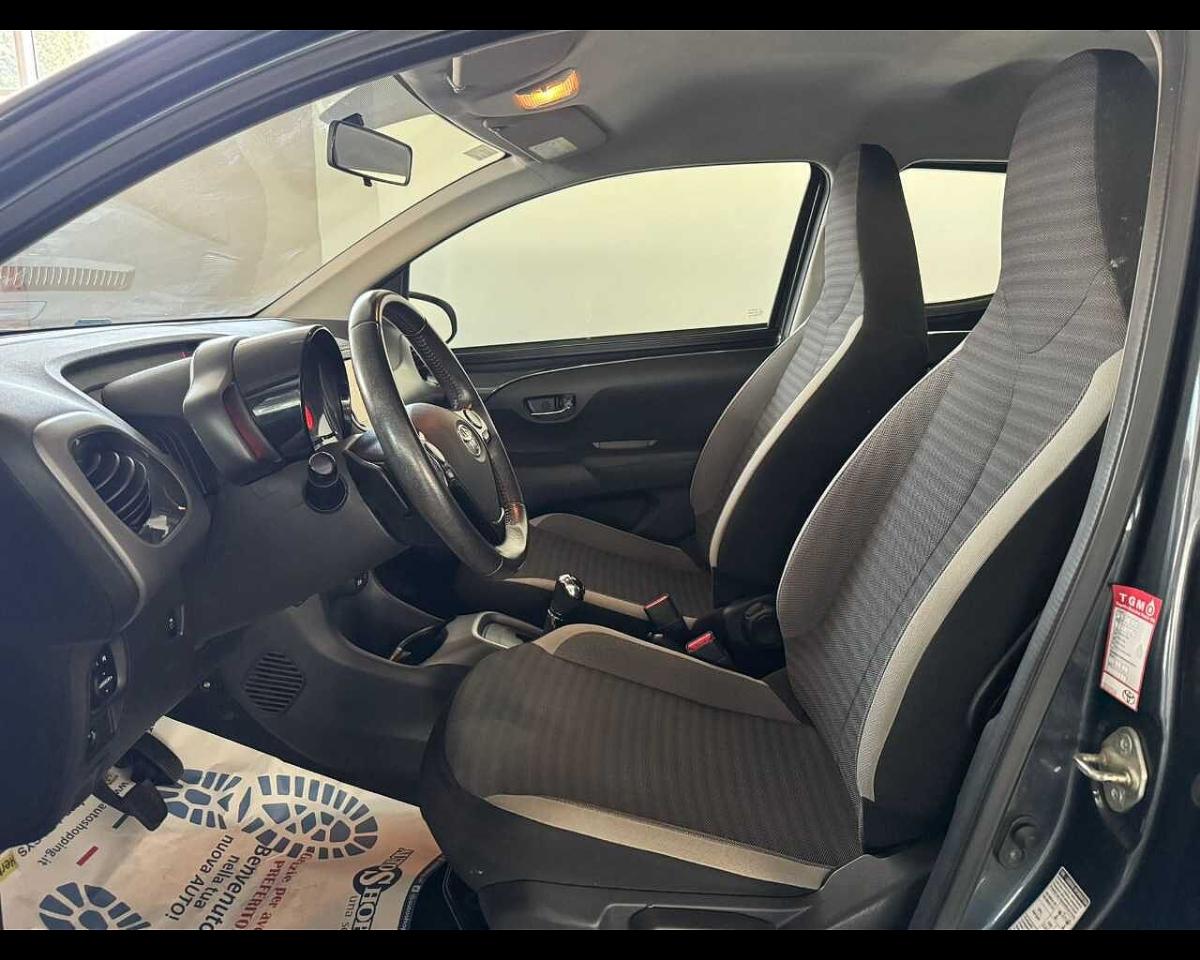 Toyota Toyota Aygo usata, con specchi elettrici