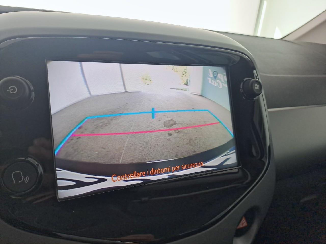 Toyota Toyota Aygo usata, con avviso superamento corsia