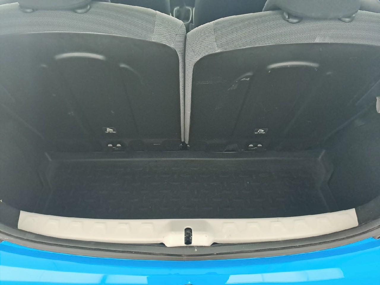 Toyota Toyota Aygo usata, con comandi apps