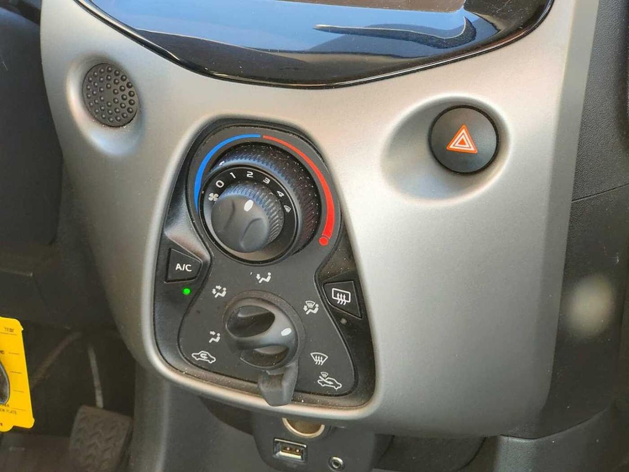 Toyota Toyota Aygo usata 17