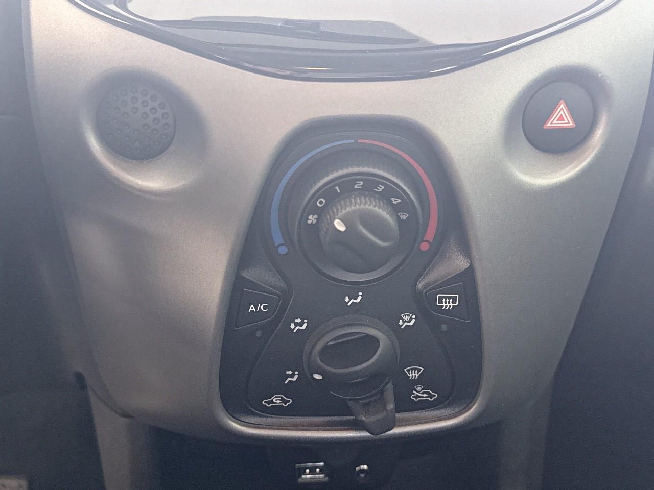 Toyota Toyota Aygo usata 9