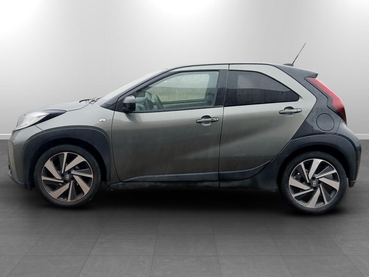 Toyota Toyota Aygo usata 9