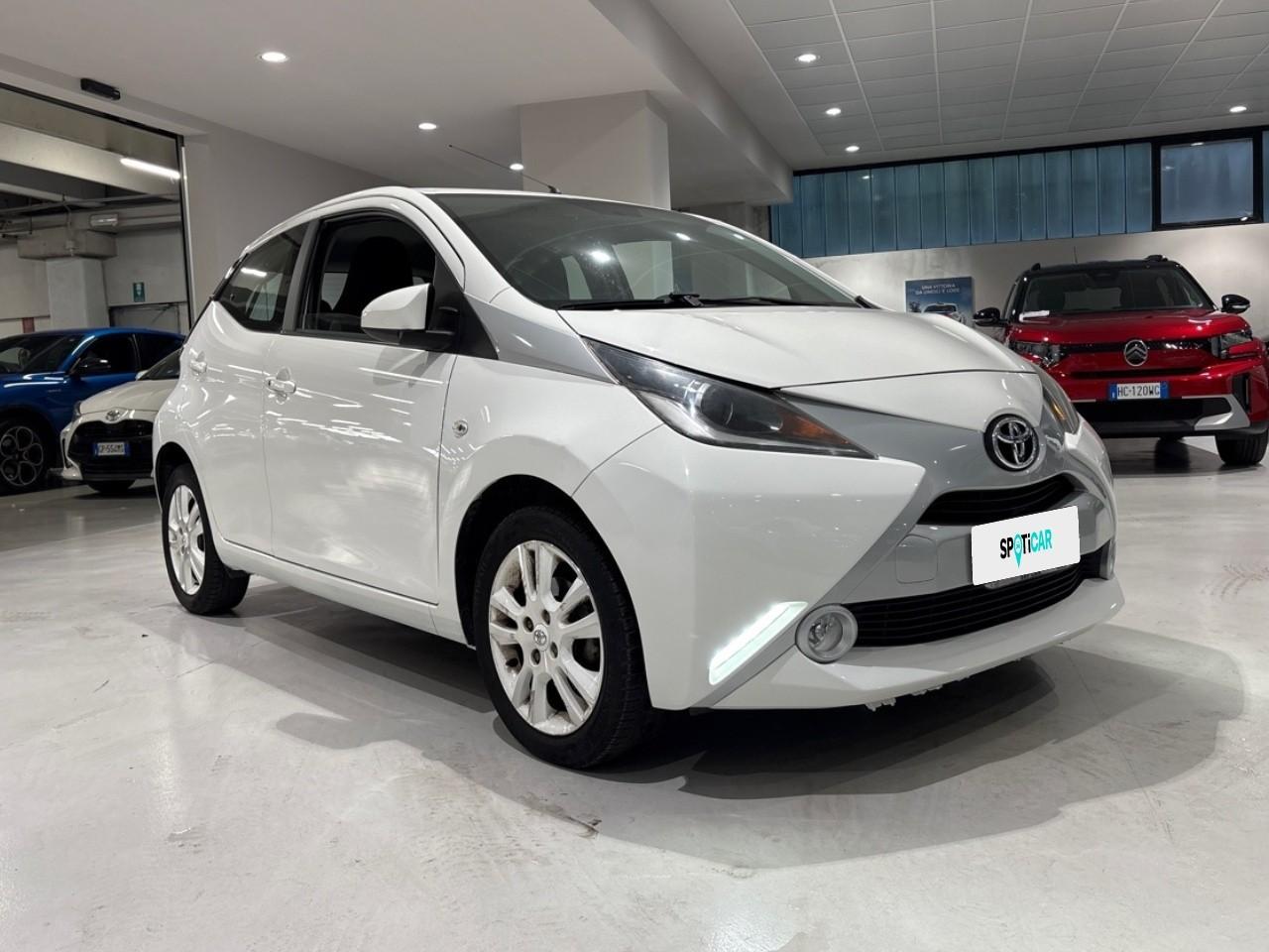 Toyota Toyota Aygo usata 13