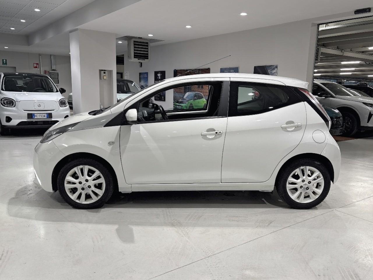 Toyota Toyota Aygo usata 14