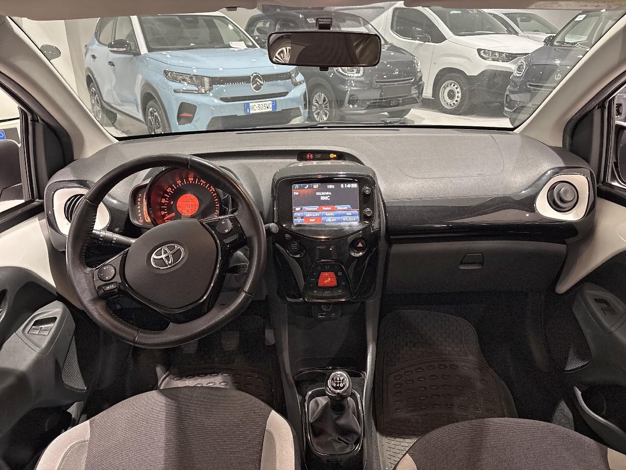 Toyota Toyota Aygo usata 18