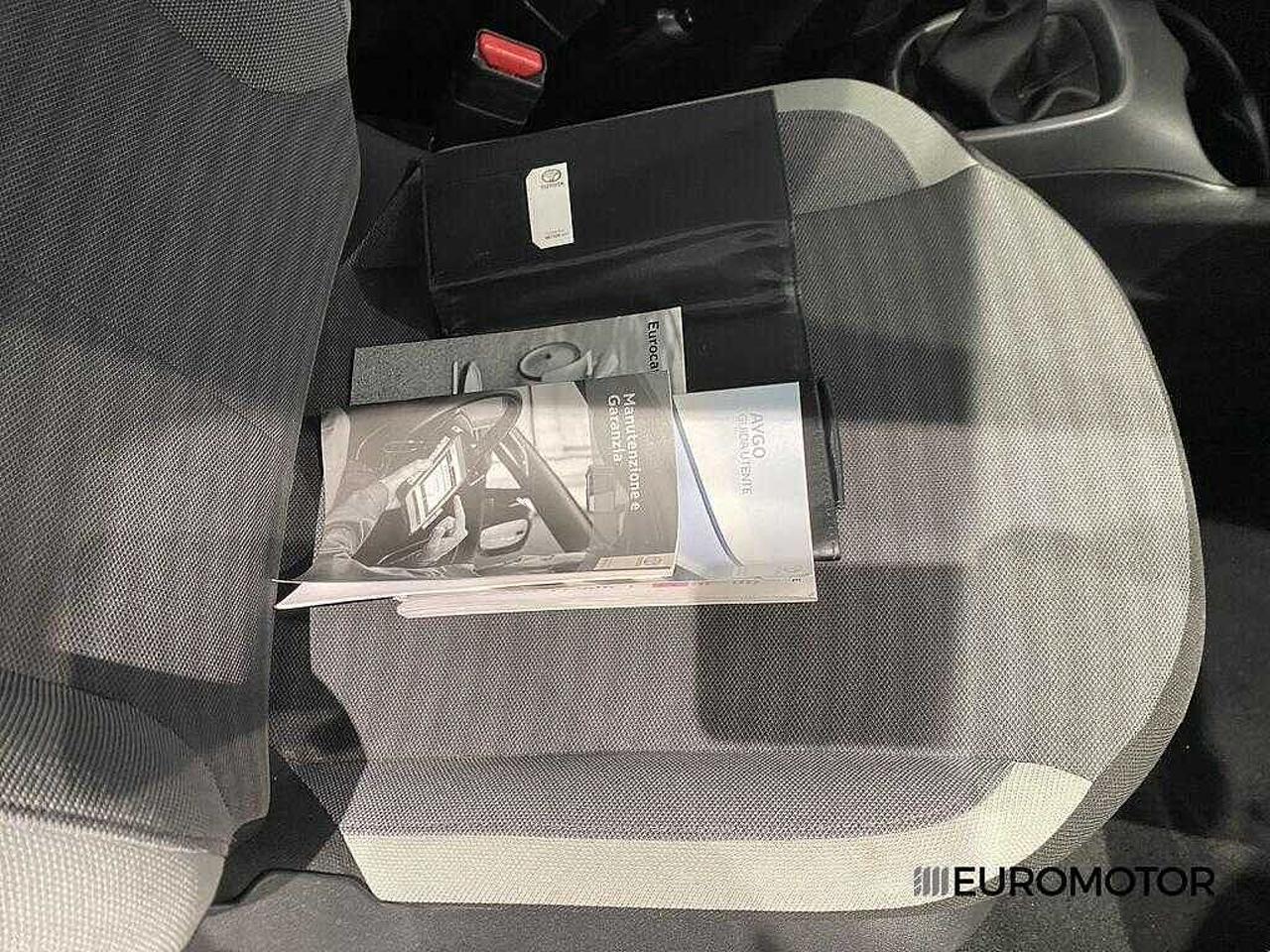 Toyota Toyota Aygo usata 12