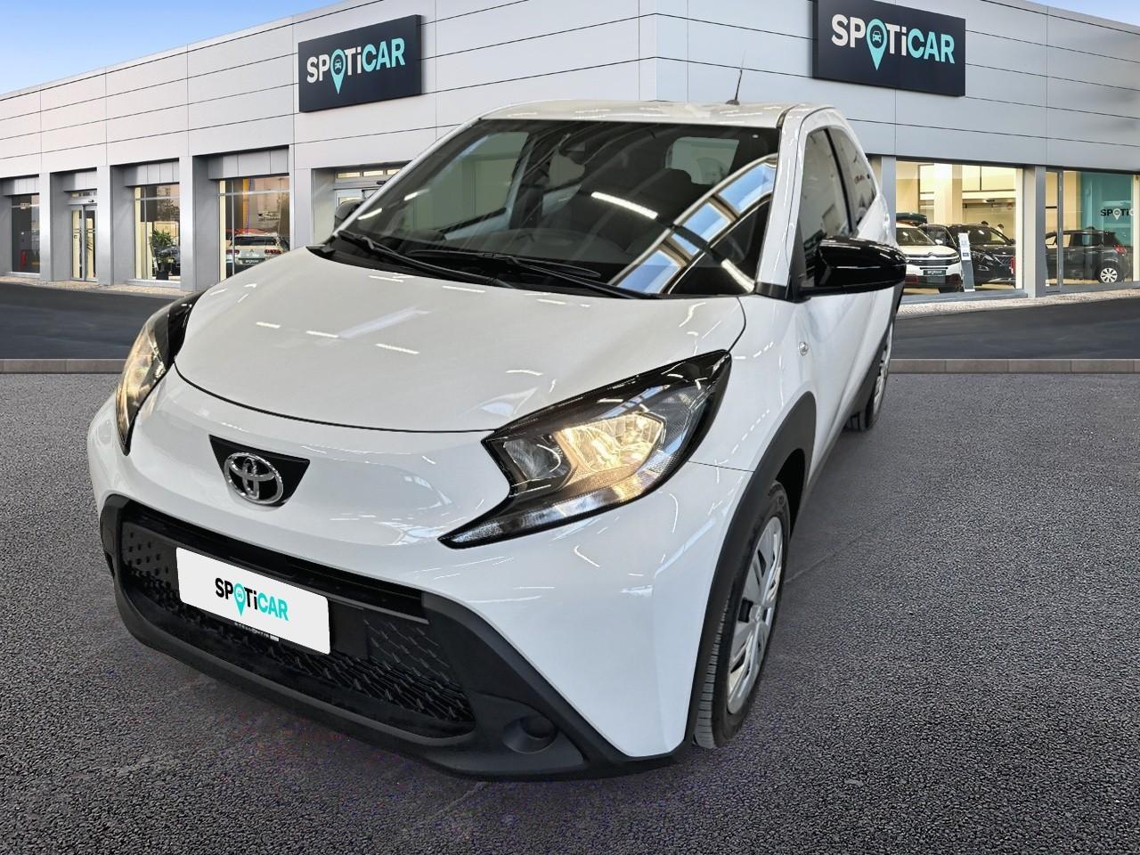 TOYOTA TOYOTA AYGO Usato Bianco benzina 2025