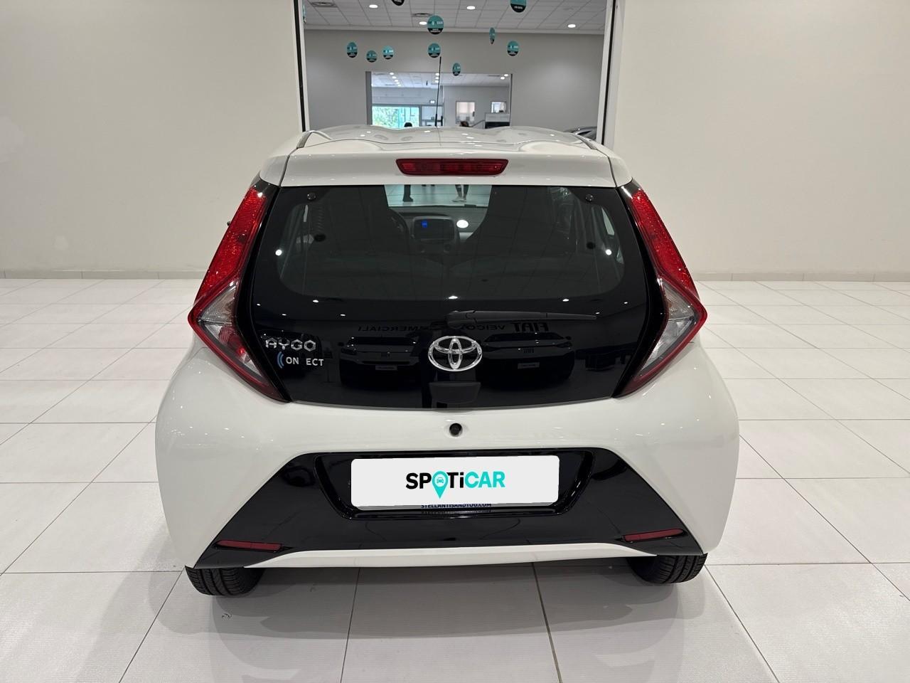 Toyota Toyota Aygo usata 16