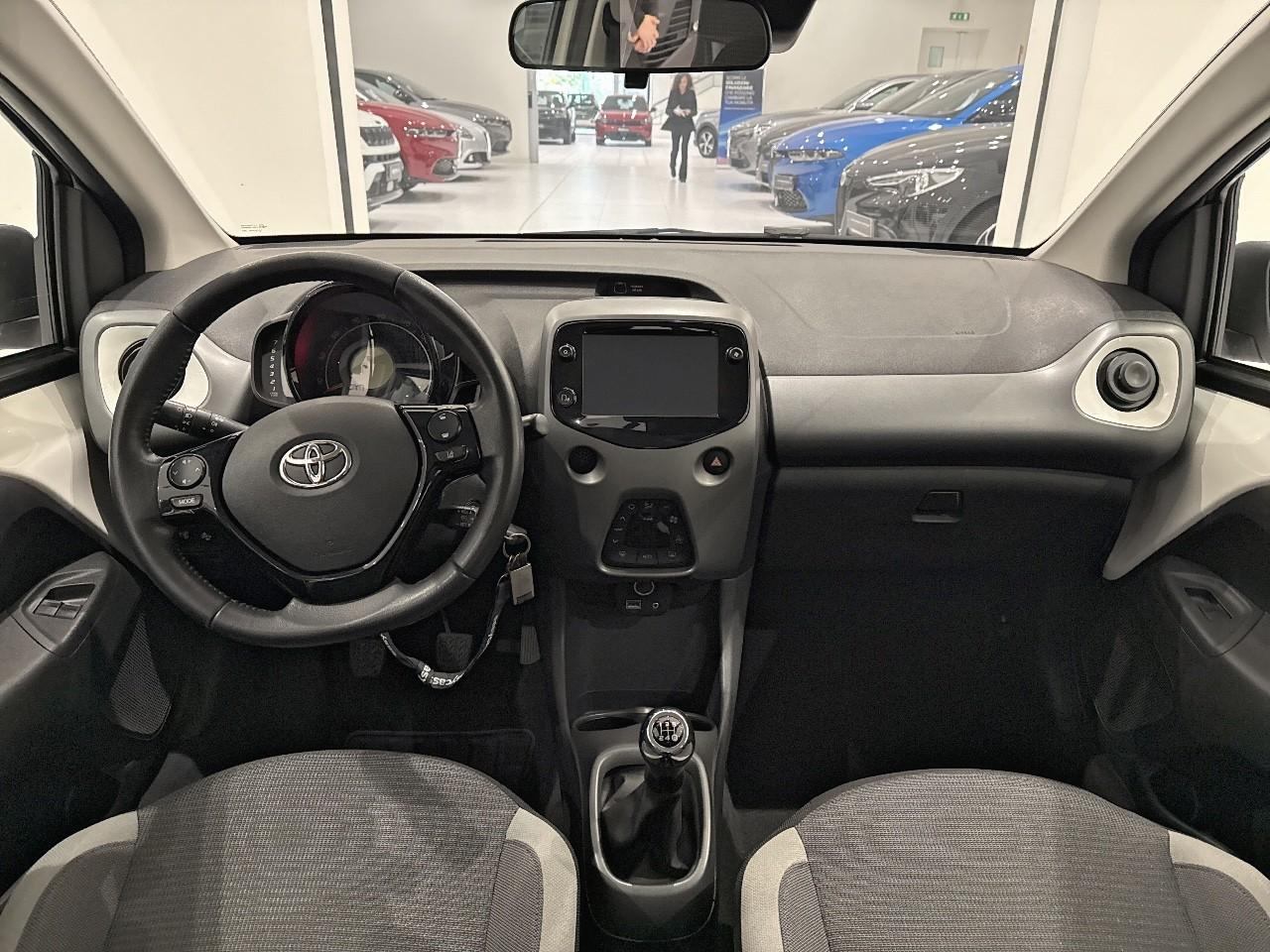 Toyota Toyota Aygo usata 19