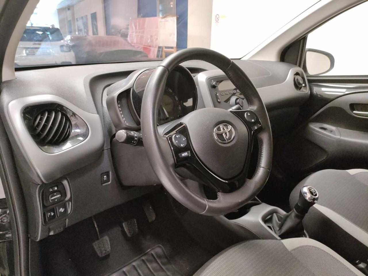 Toyota Toyota Aygo usata 2