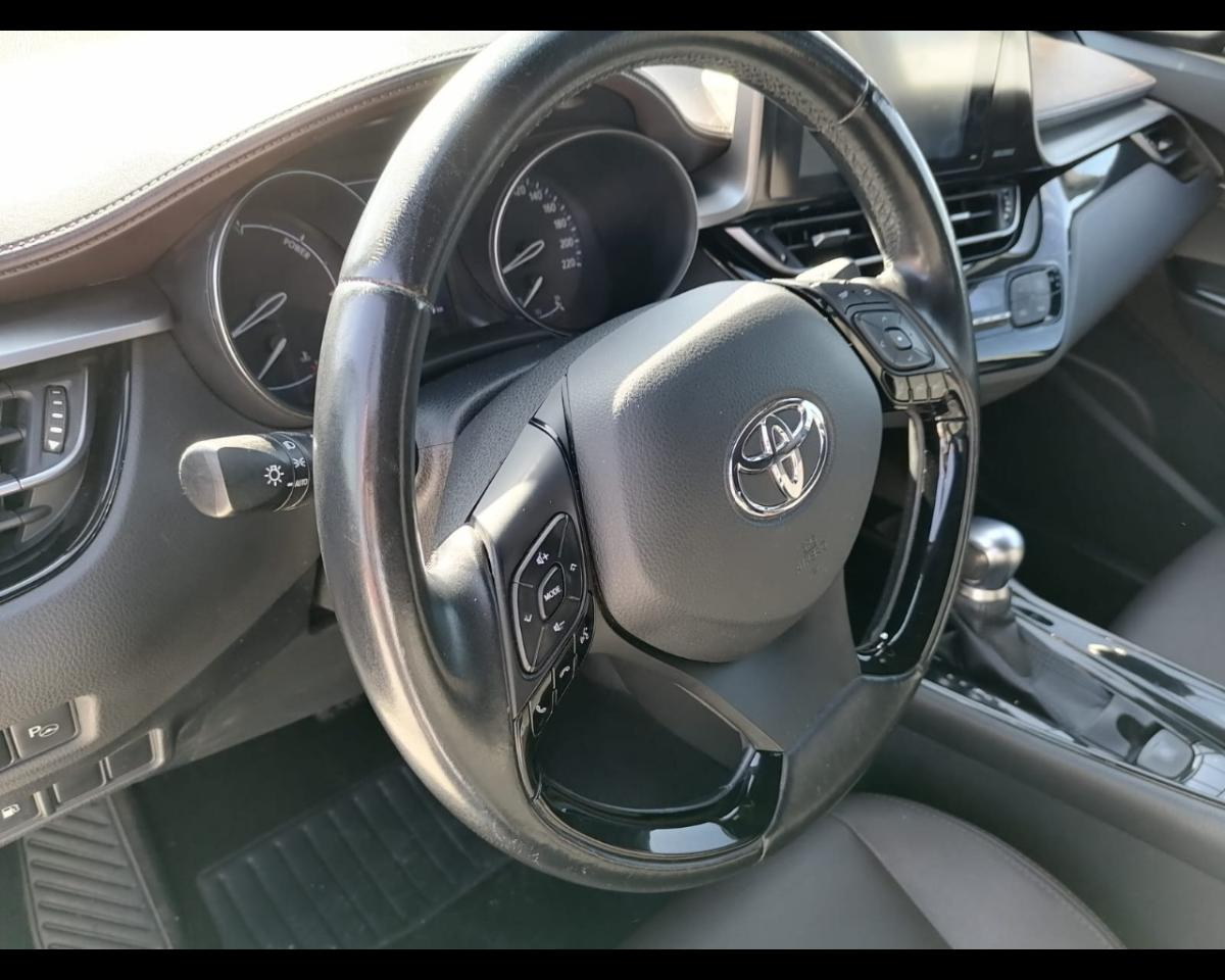 Toyota Toyota C-HR usata, con autoradio