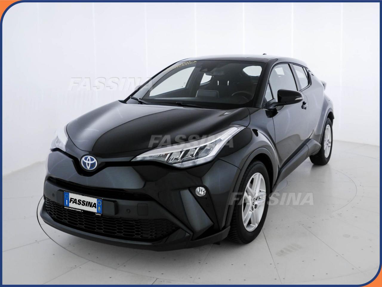 Toyota Toyota C-HR usata, con luci diurne