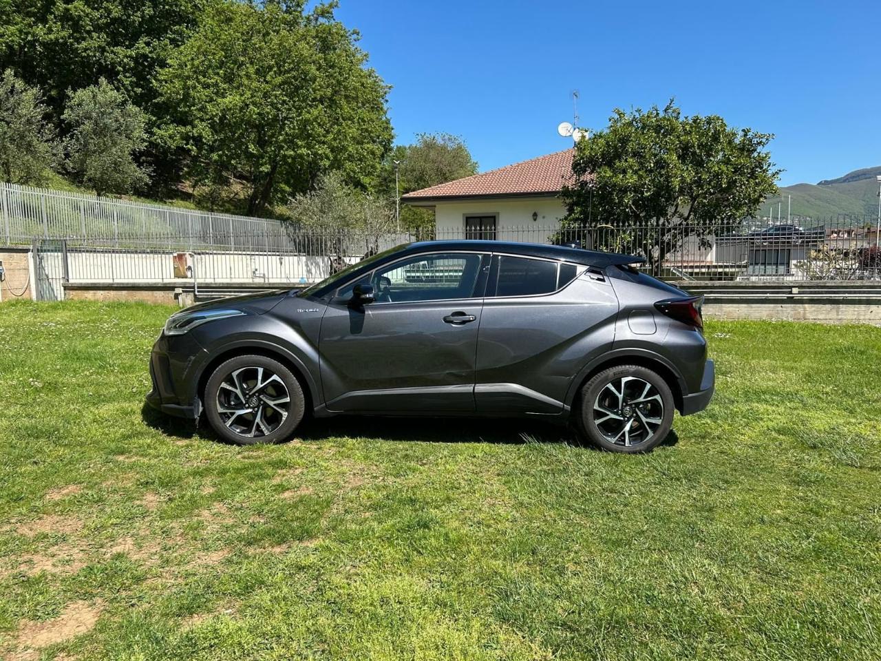 Toyota Toyota C-HR usata 1