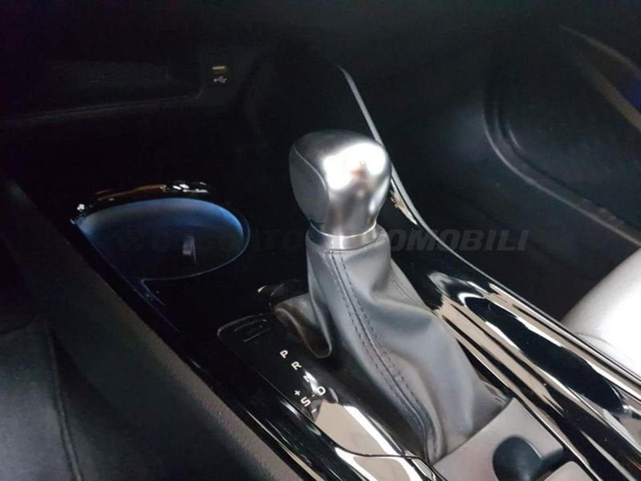 Toyota Toyota C-HR usata, con alzacristalli elettrici