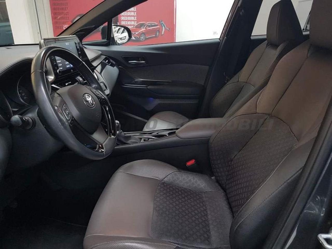 Toyota Toyota C-HR usata, con cerchi in lega