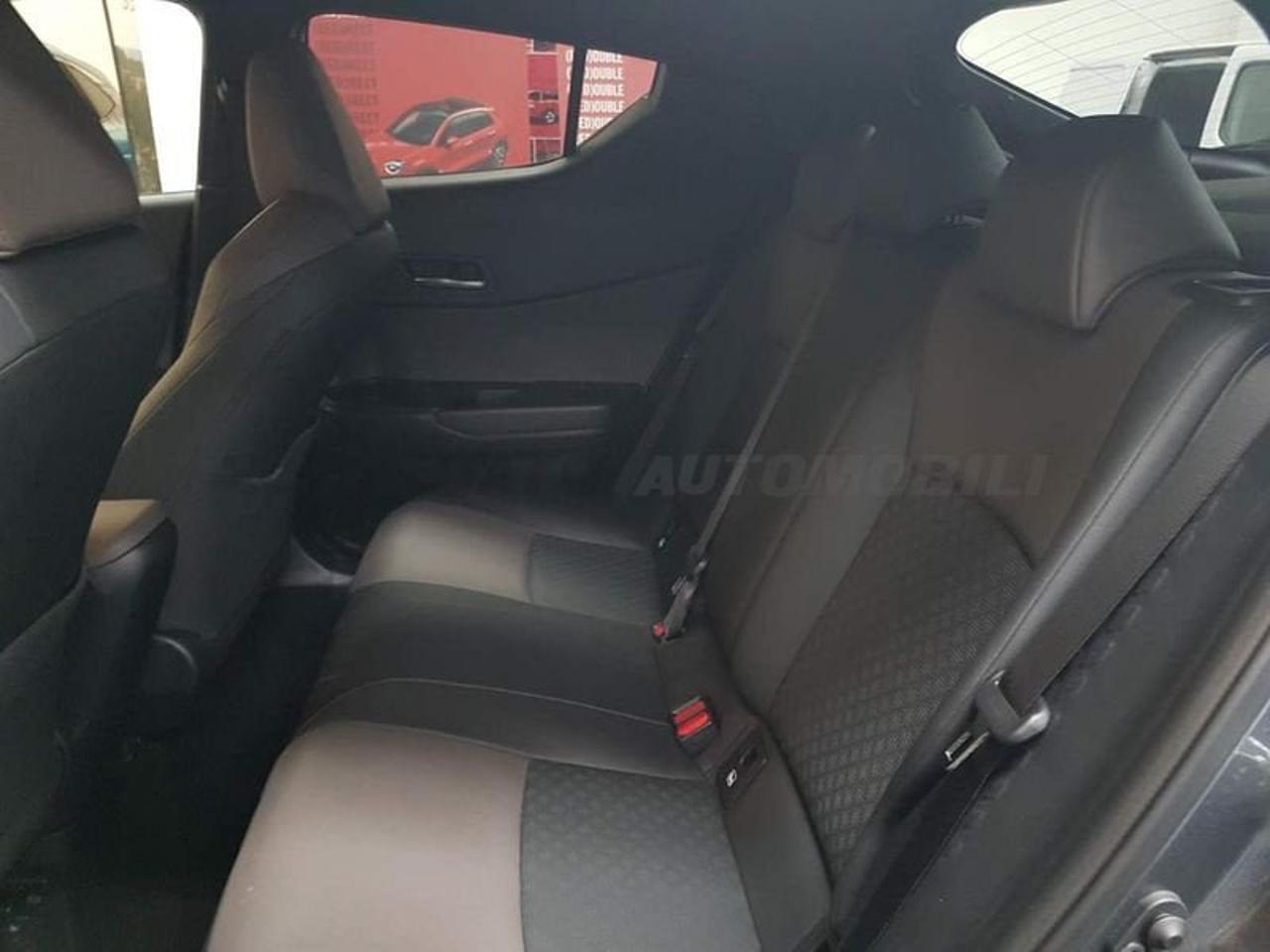 Toyota Toyota C-HR usata, con fendinebbia