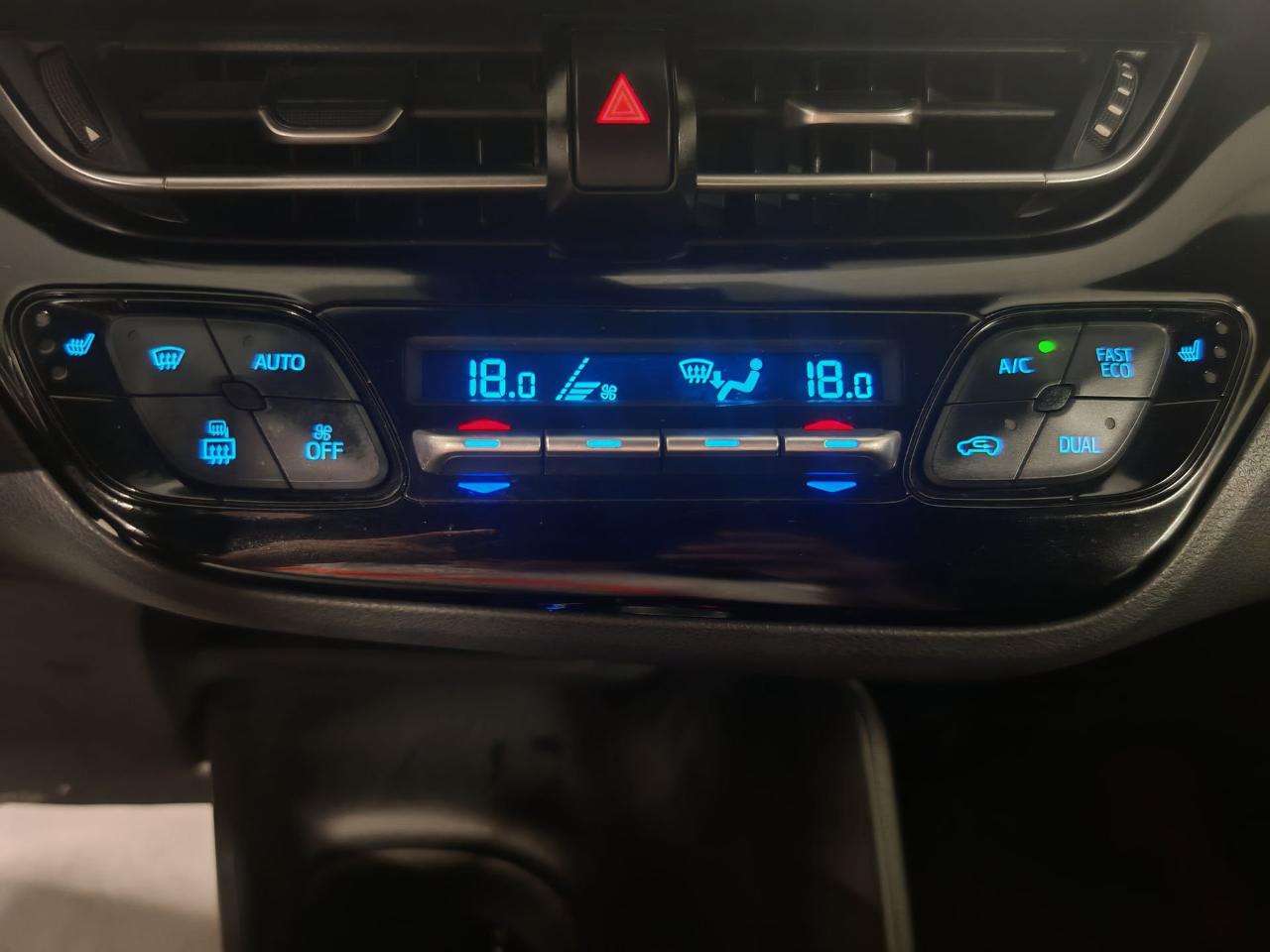 Toyota Toyota C-HR usata, con luci diurne