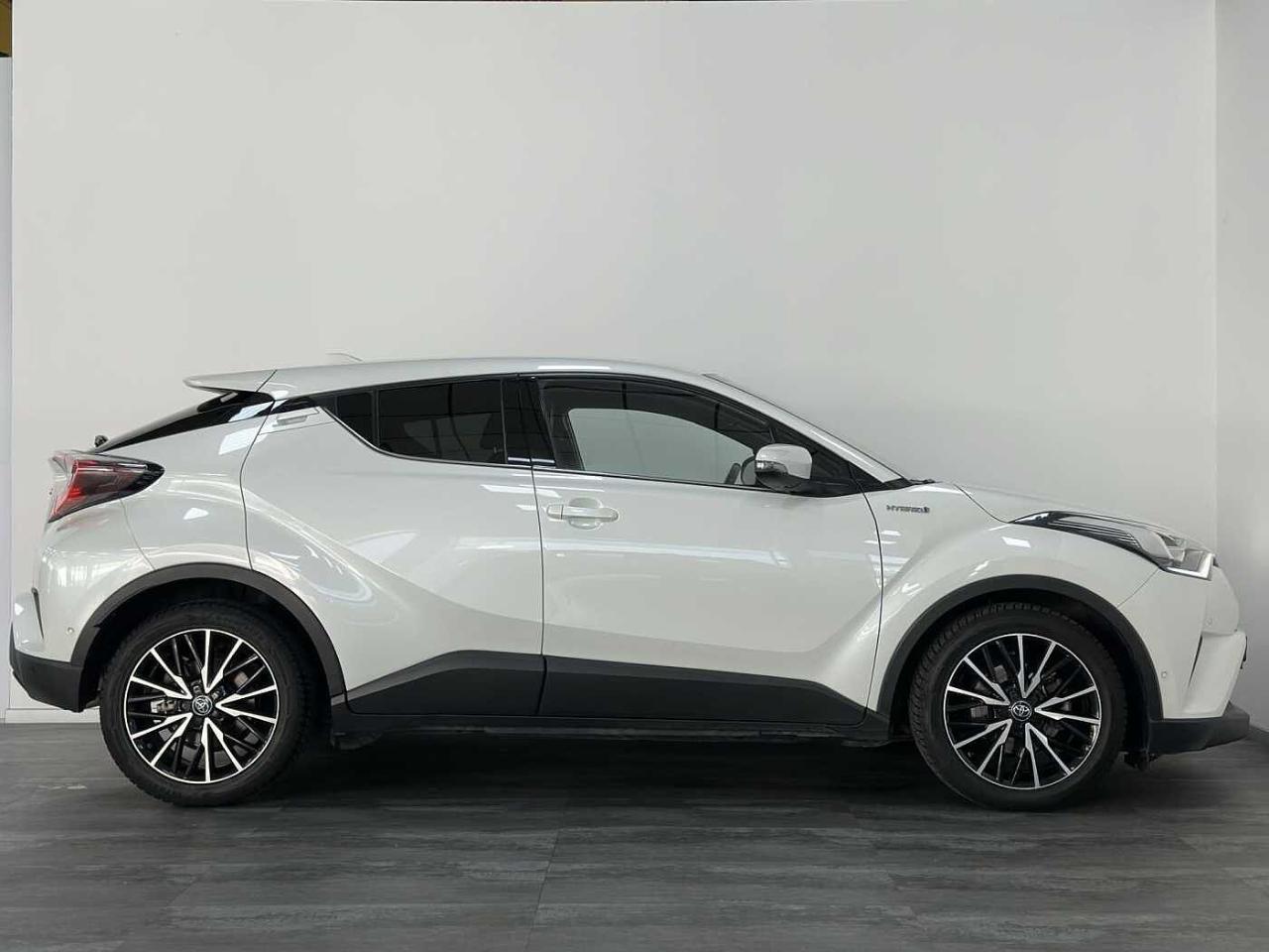 Toyota Toyota C-HR usata, con isofix
