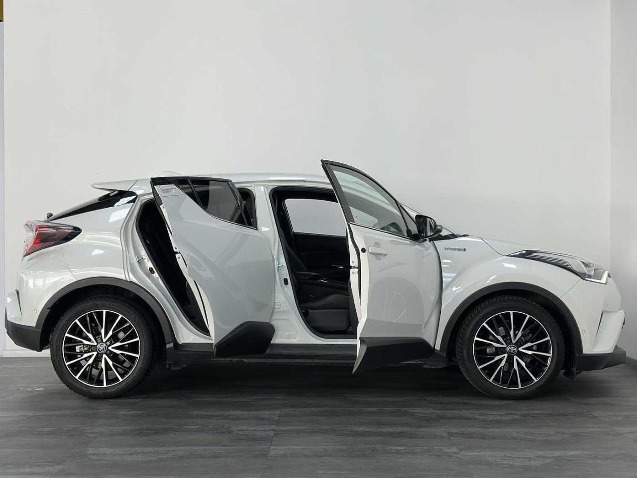 Toyota Toyota C-HR usata, con sedili elettrici