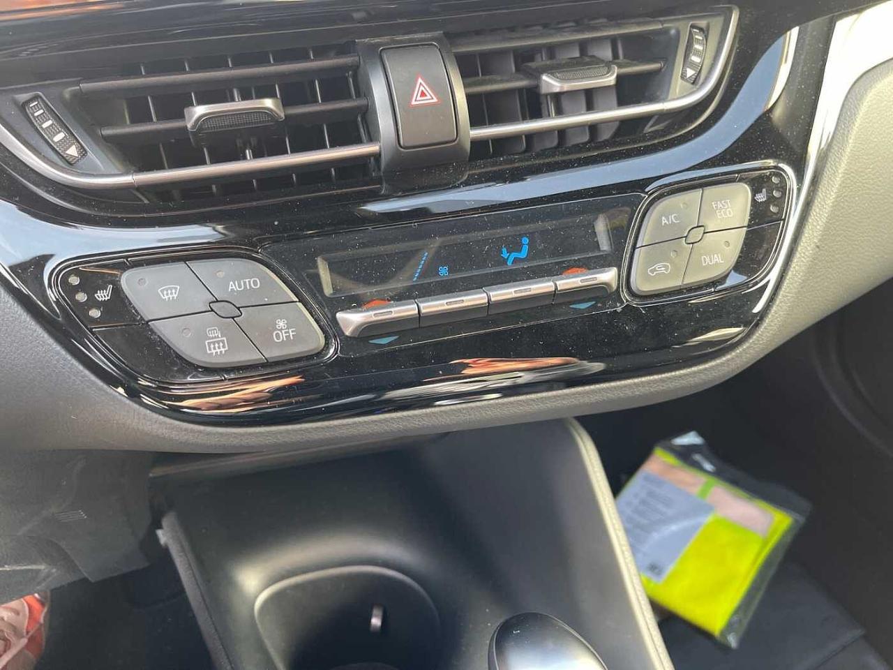 Toyota Toyota C-HR usata, con cd-radio