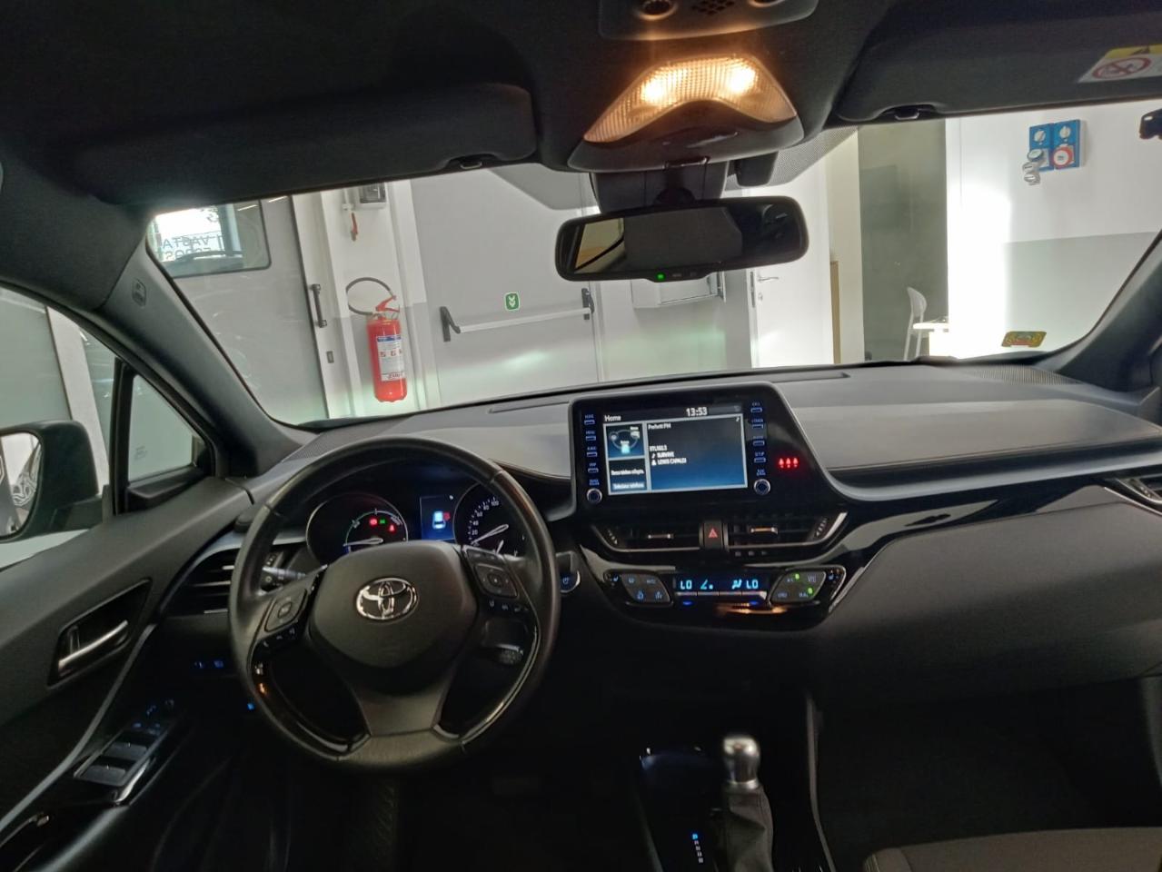 Toyota Toyota C-HR usata, con cerchi in lega