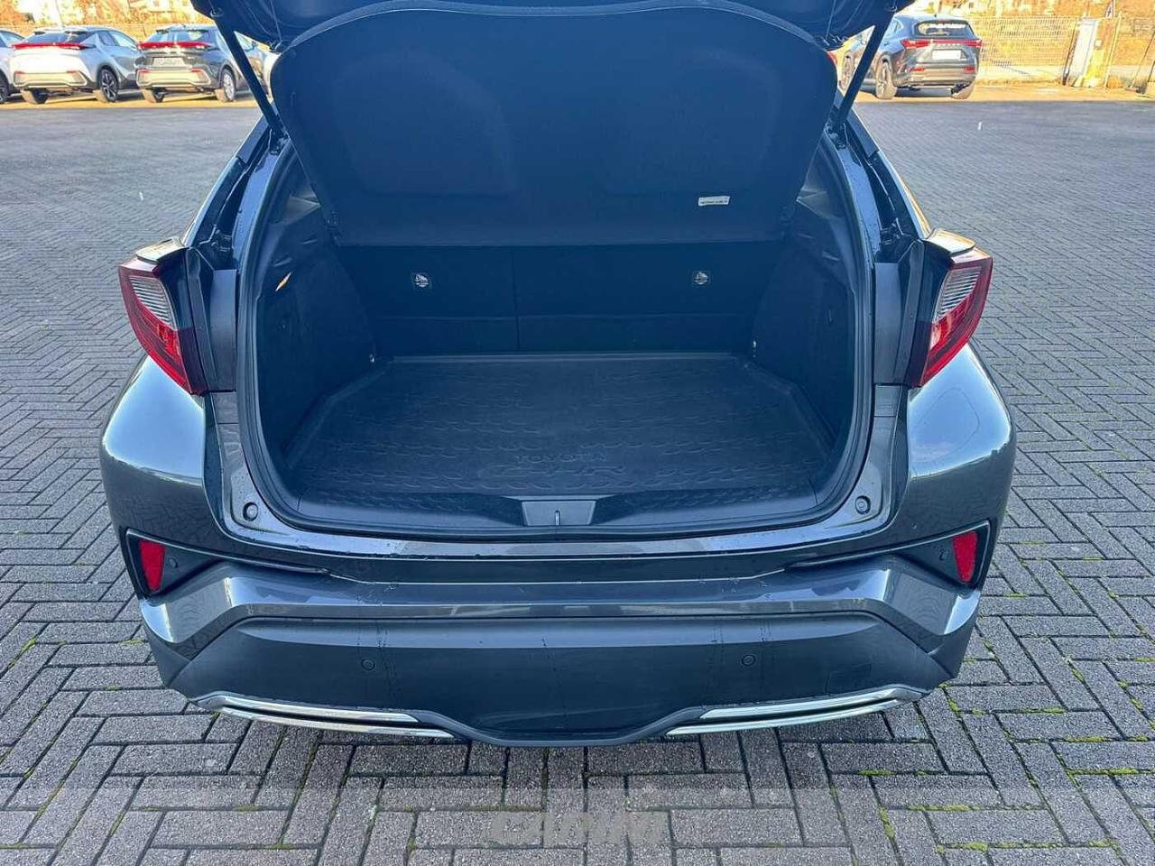 Toyota Toyota C-HR usata 2