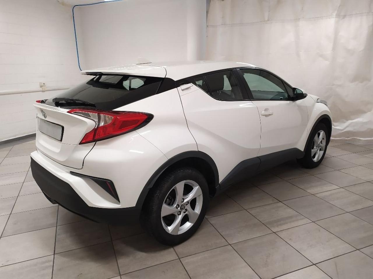Toyota Toyota C-HR usata 12