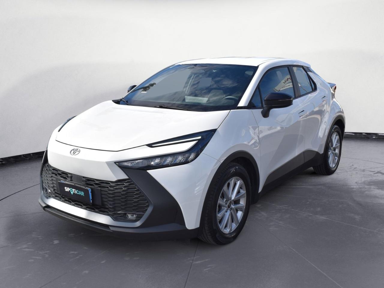 Toyota Toyota C-HR C-HR 1.8 HV E-CVT Active