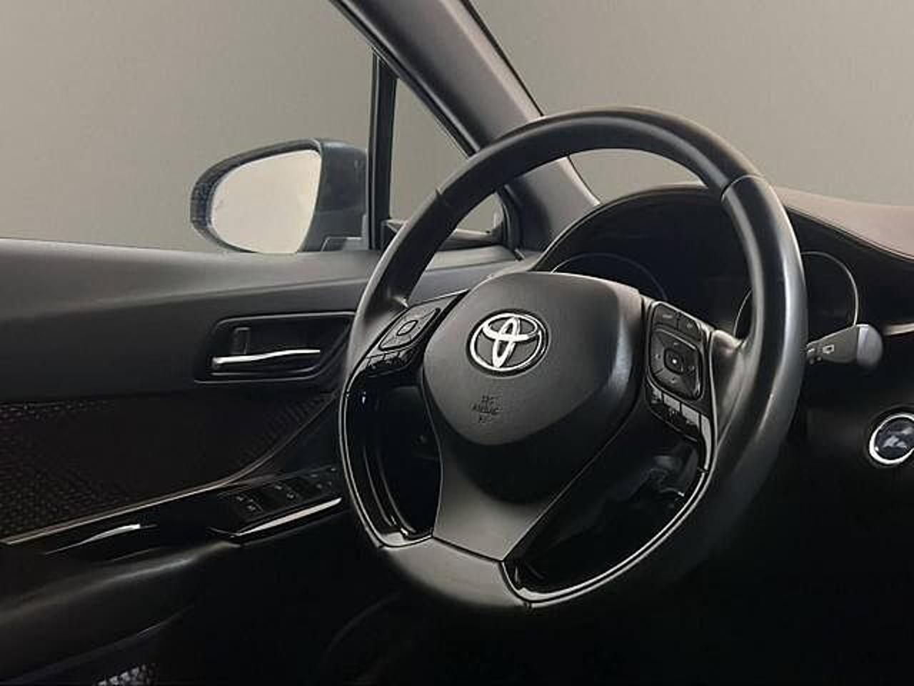 Toyota Toyota C-HR usata 12