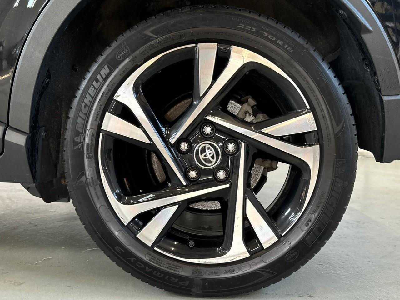Toyota Toyota C-HR usata, con Isofix