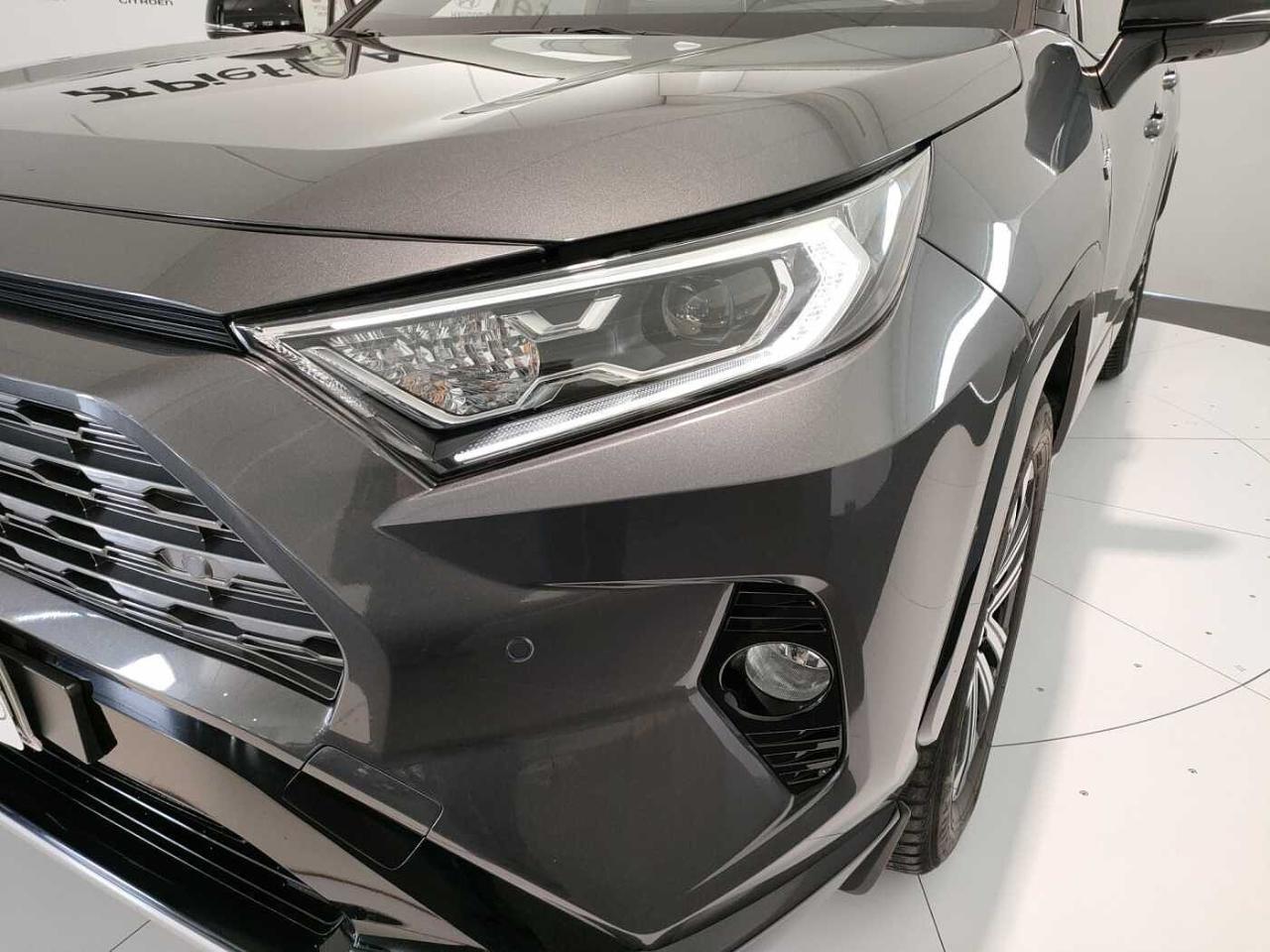 Toyota Toyota Rav4 usata, con cerchi in lega leggera
