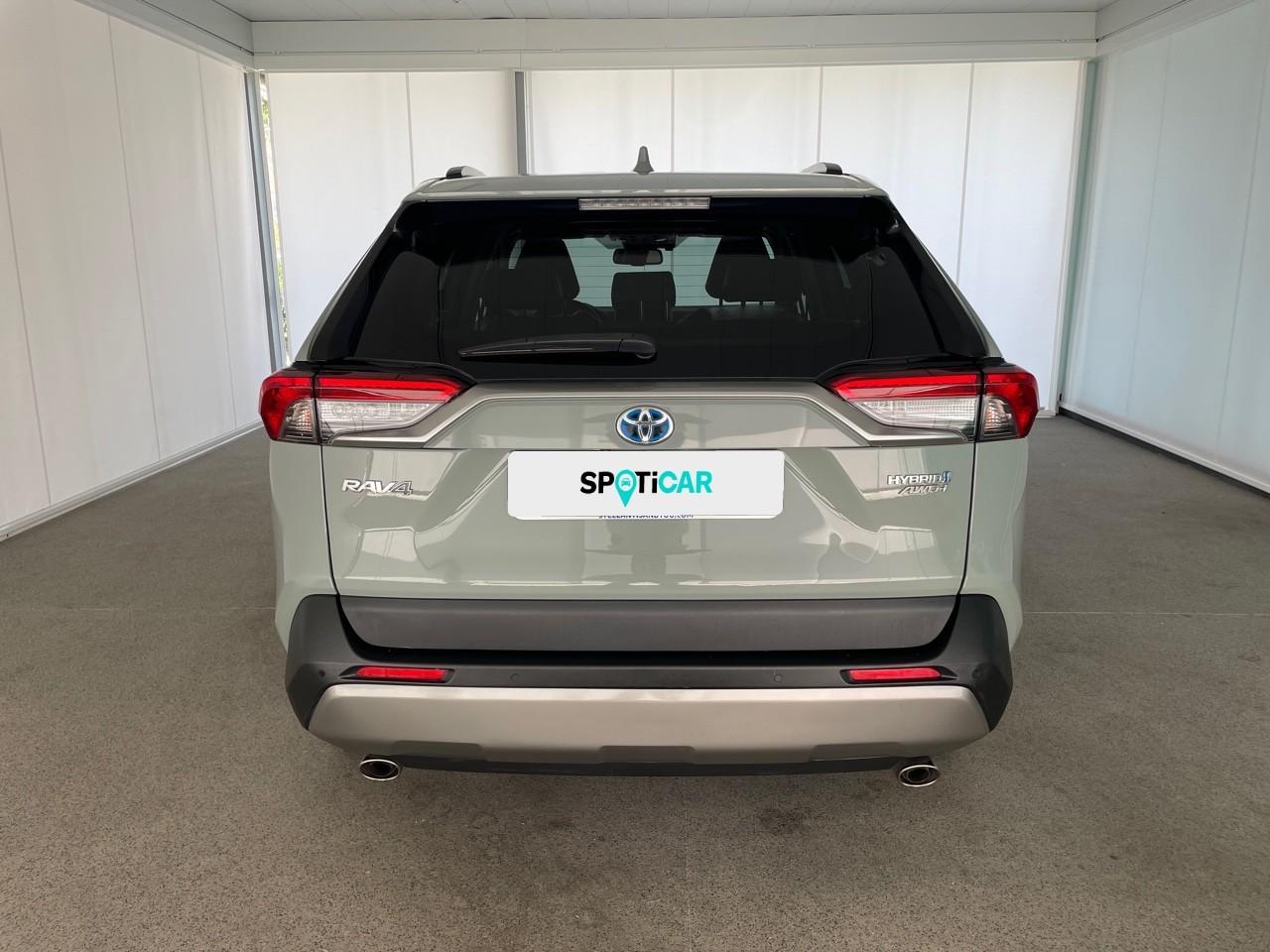 Toyota Toyota Rav4 usata, con attivazione vocale include sistema audio, include comandi telefono e include comandi sistema navigazione