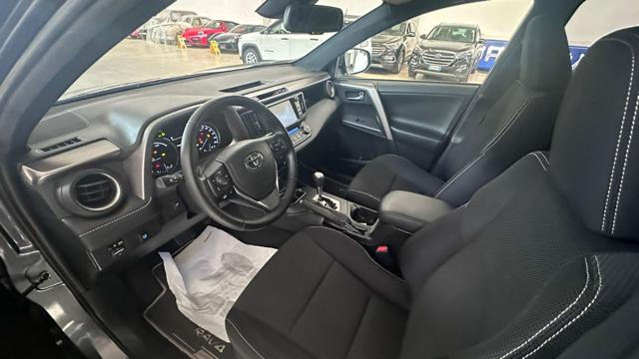 Toyota Toyota Rav4 usata 18