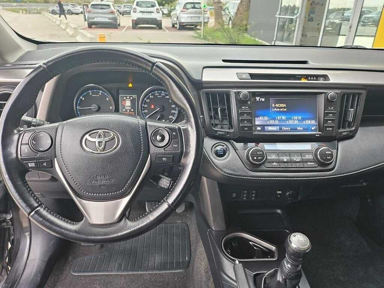 Toyota Toyota Rav4 usata, con 4 freni a disco (anteriori autoventilanti)