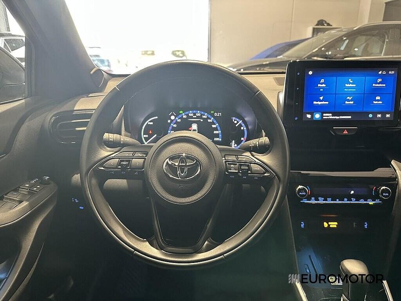 Toyota Toyota Yaris usata, con fari fendinebbia