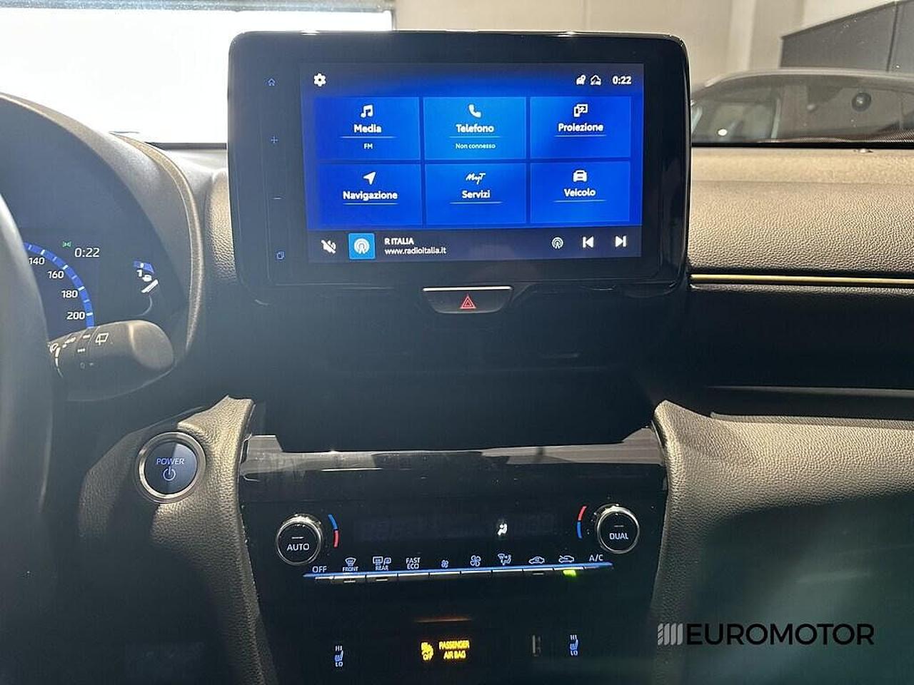 Toyota Toyota Yaris usata, con interno grey