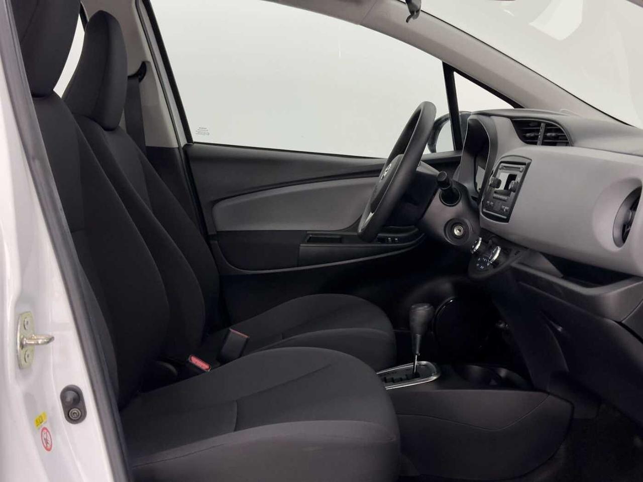 Toyota Toyota Yaris usata, con chiusura centralizzata