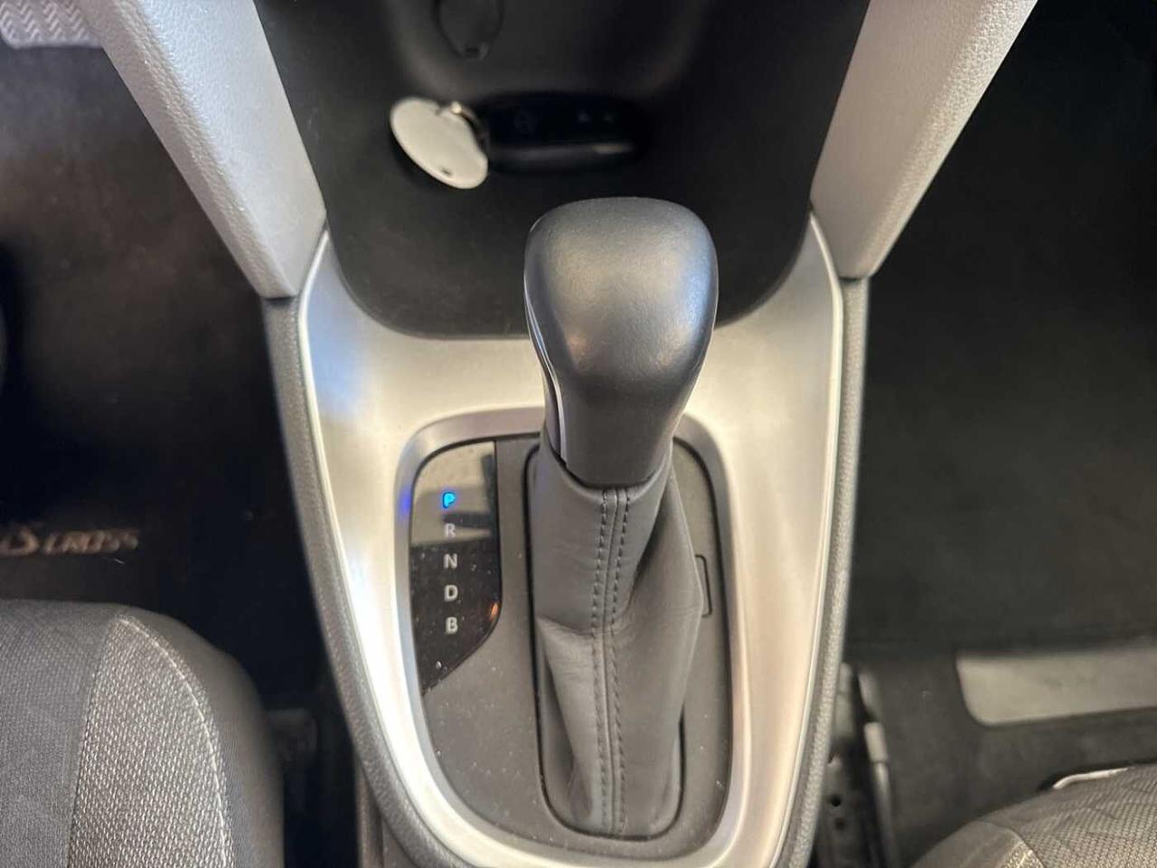 Toyota Toyota Yaris usata, con assistente alle frenate di emergenza