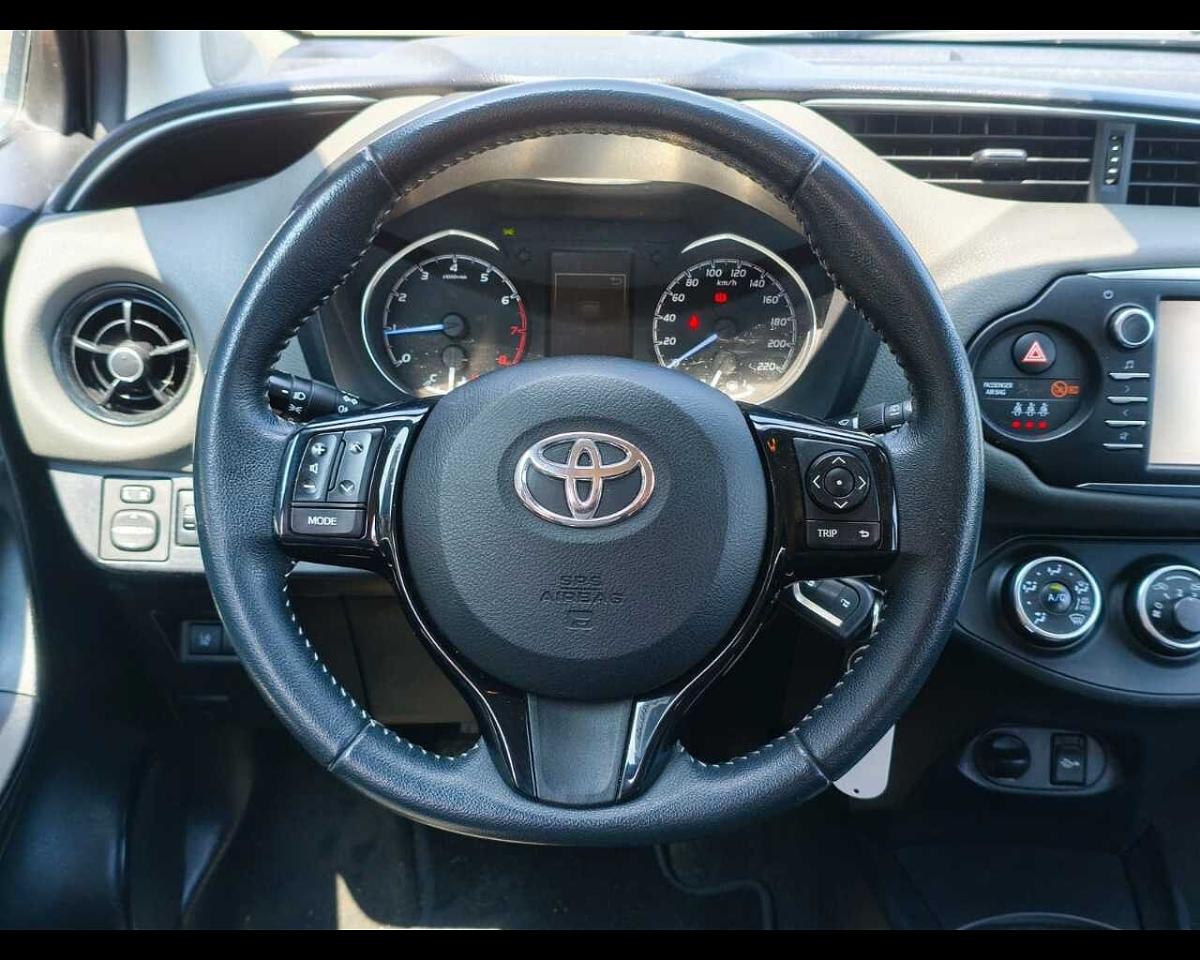 Toyota Toyota Yaris usata, con assistente alle frenate di emergenza