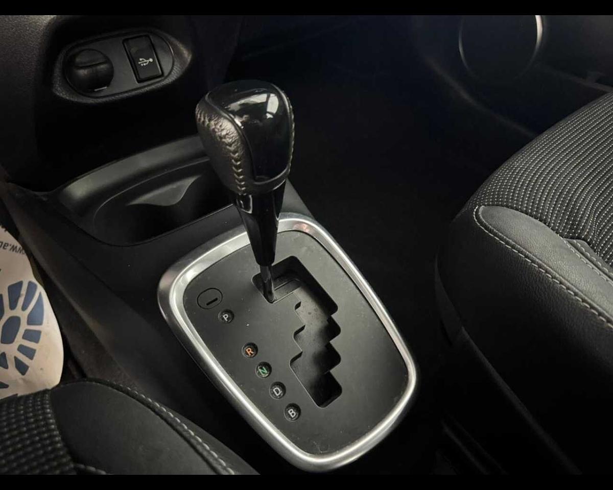 Toyota Toyota Yaris usata, con assistenza alla frenata