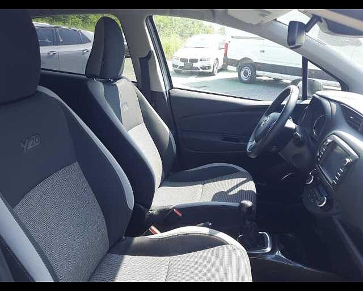 Toyota Toyota Yaris usata, con abs con ebd e ba